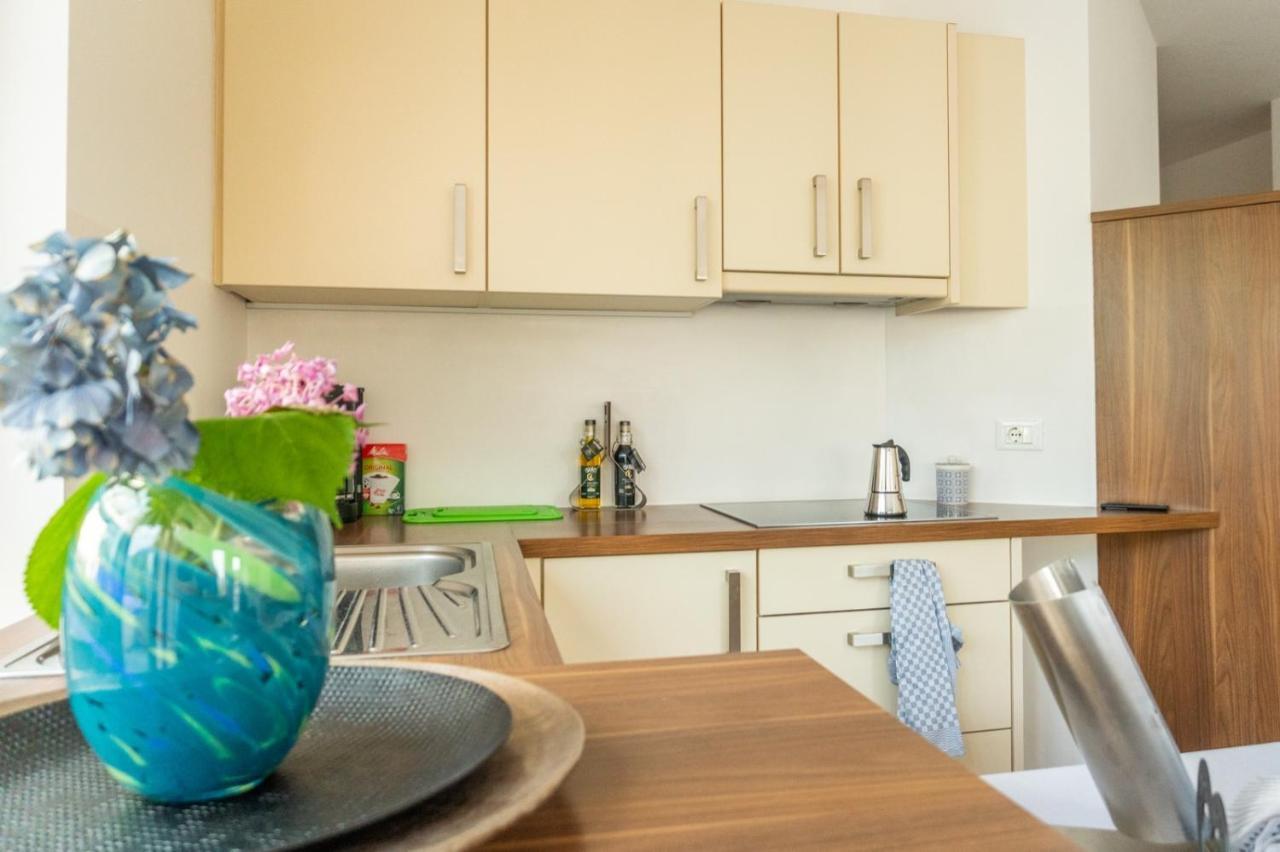 Ferienwohnung Mit Garage, Fahrradraum Und Sehr Grosser Sonnenverwoehnten Terrasse Lagundo Dış mekan fotoğraf