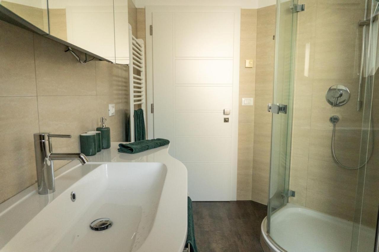 Ferienwohnung Mit Garage, Fahrradraum Und Sehr Grosser Sonnenverwoehnten Terrasse Lagundo Dış mekan fotoğraf